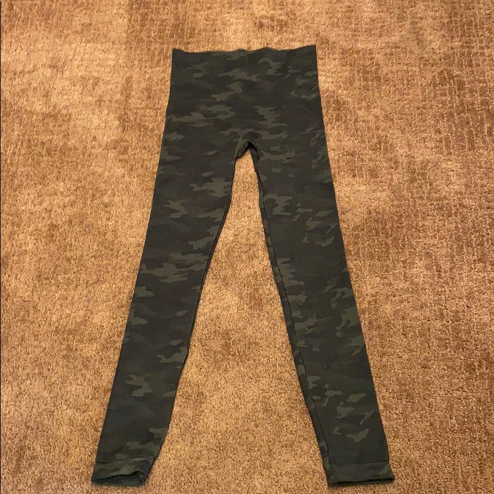 Spanx Camo leggings